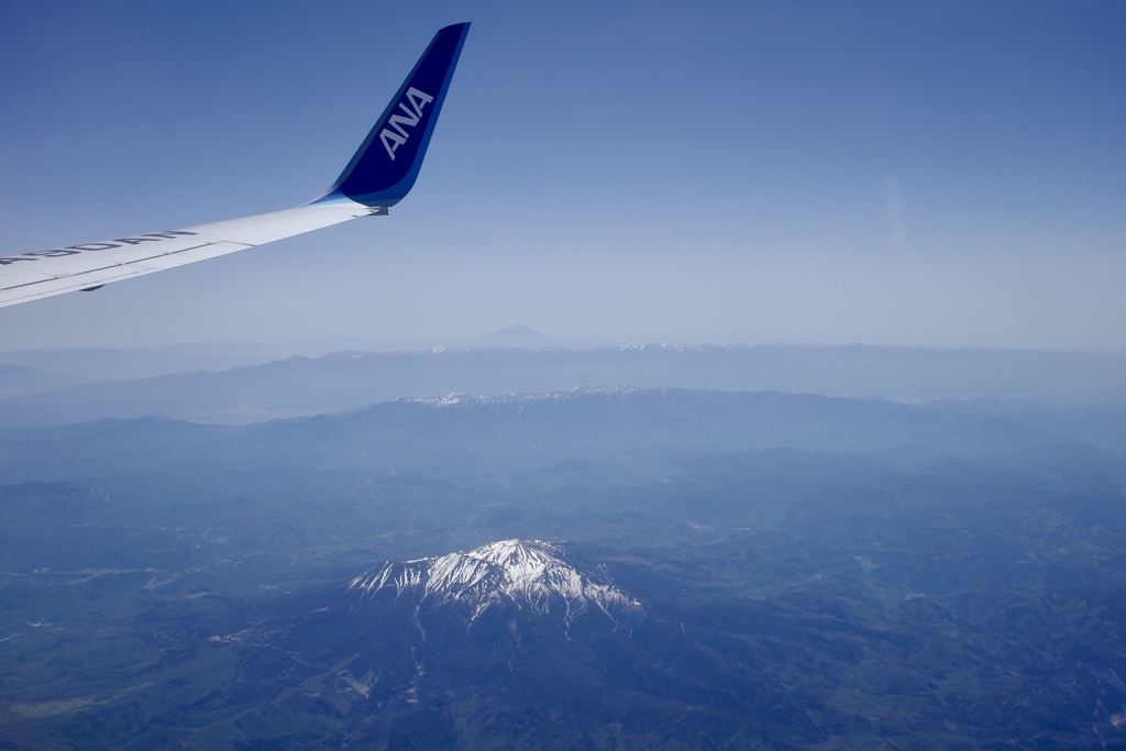 遠くに富士山