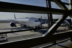 朝の関空