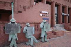 韓国のスタバ前
