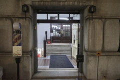 レトロビルの床屋