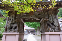 弘誓寺の山門