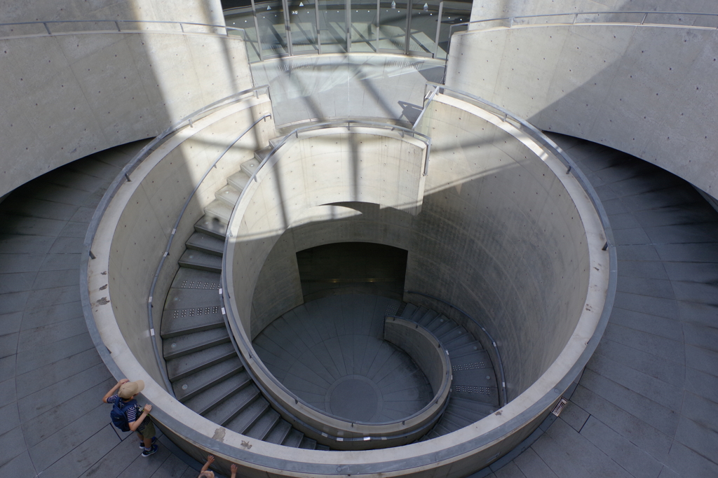 アンモナイトな階段