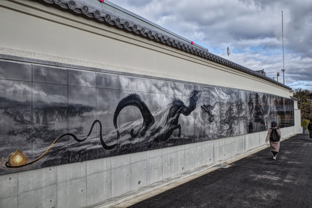 門戸厄神　龍の壁画