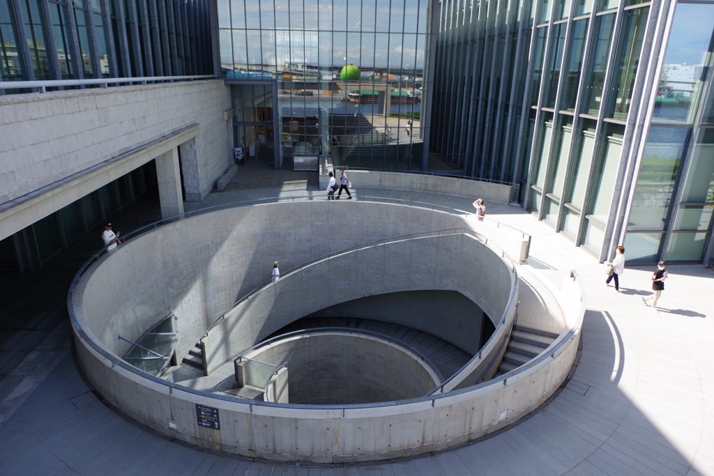 兵庫県立美術館