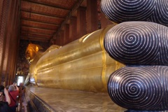 タイ　ワットポーの涅槃像