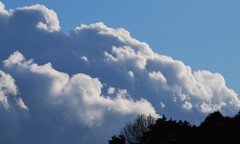 雲湧いた夕暮れ