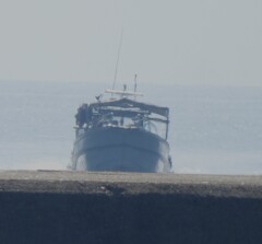 盛夏時分　漁船