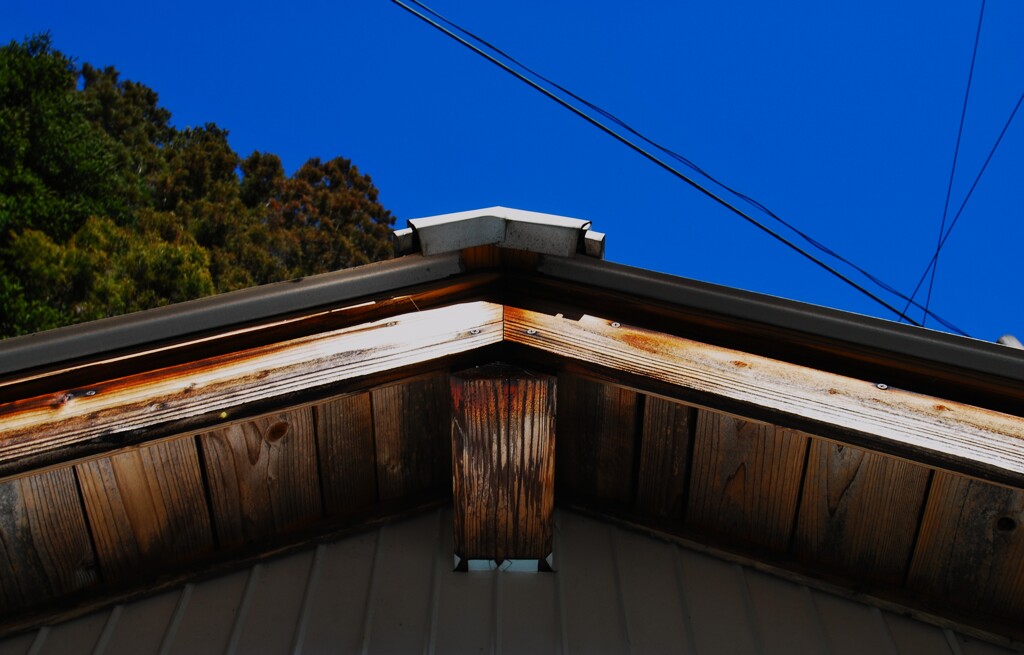 堅固なバス待合所