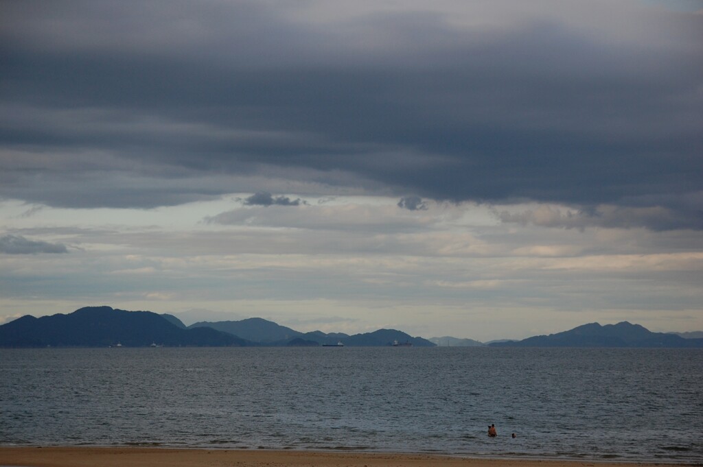 燧灘　本年最後の海水浴