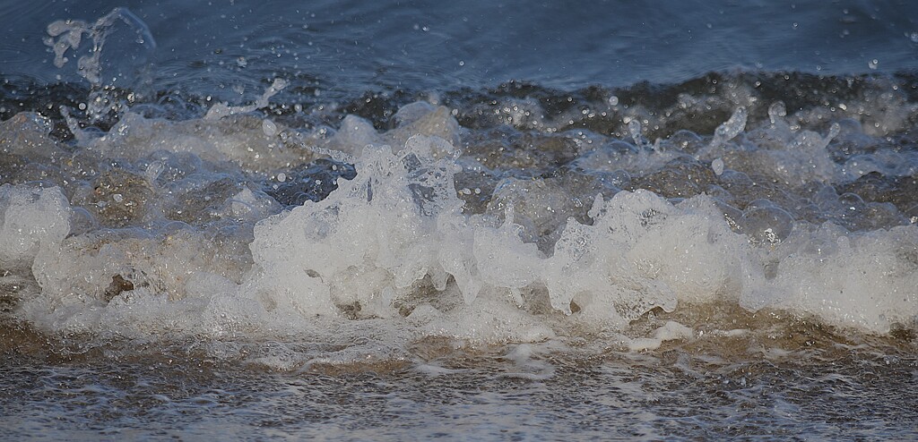 斎灘　波打ち際