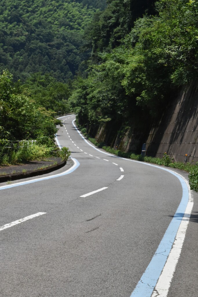 四国山地