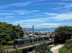  大浦駅　伊予市行き普通列車