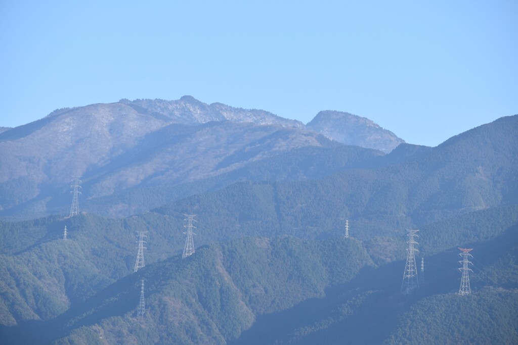 送電網　そして　平家平方面