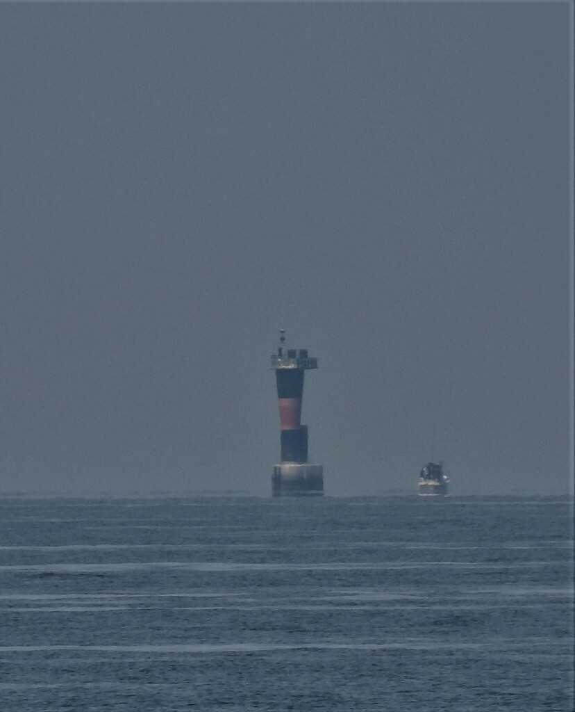 燧灘沖合　灯標？