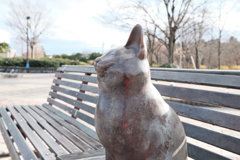 猫の像
