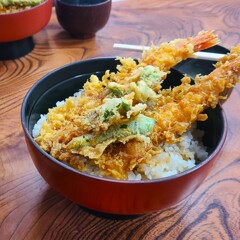 お正月は上天丼。