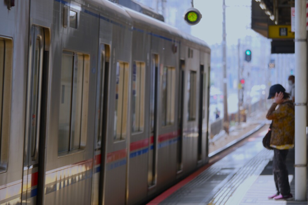 谷津駅にて（2）