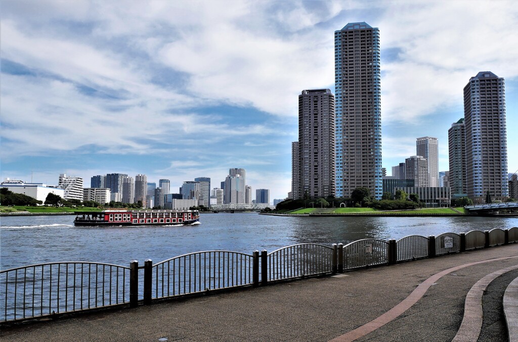 水上バス「龍馬」号