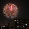 ① 遠くで花火が・・・