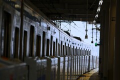 最寄り駅のホームにて
