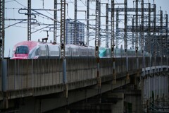 東北・秋田新幹線 E5系「はやぶさ」を併結運転のE6系「こまち」