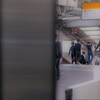 ドアが閉まります。