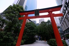 福徳神社の赤い鳥居