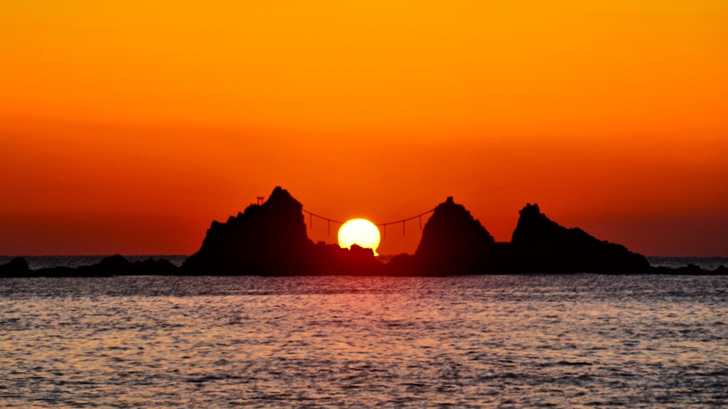 真鶴半島　三ツ石海岸