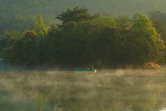 湖畔の朝