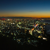 街の夜明け