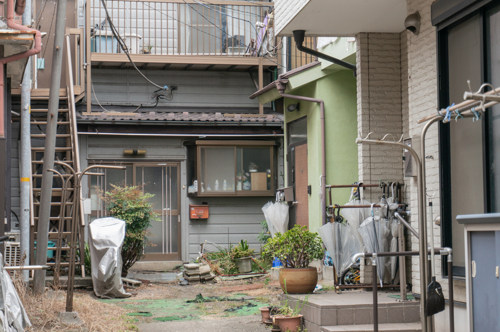 路地裏の光景