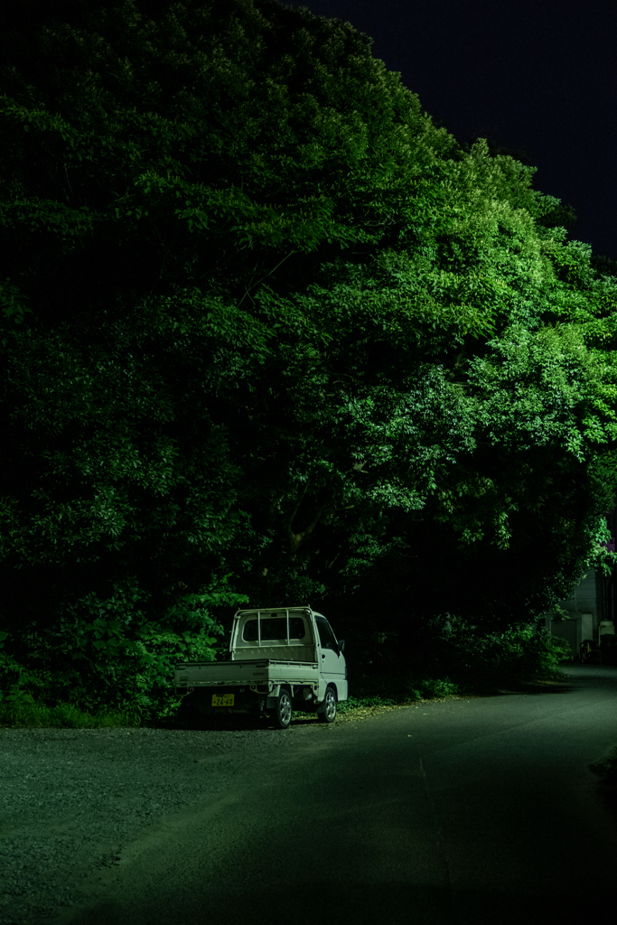 軽トラの夜は更けて