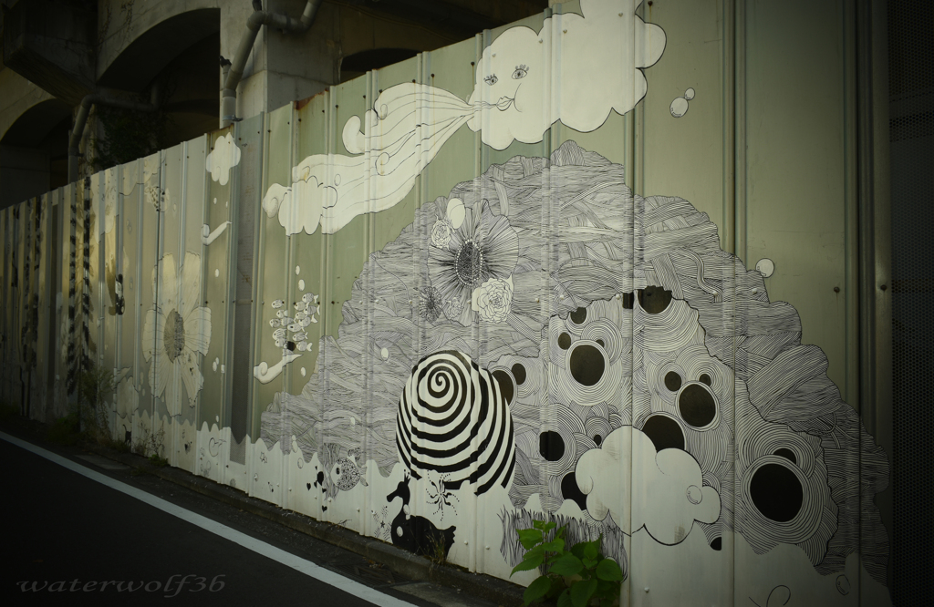 高架下アート
