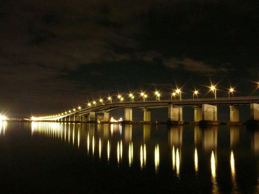 琵琶湖大橋