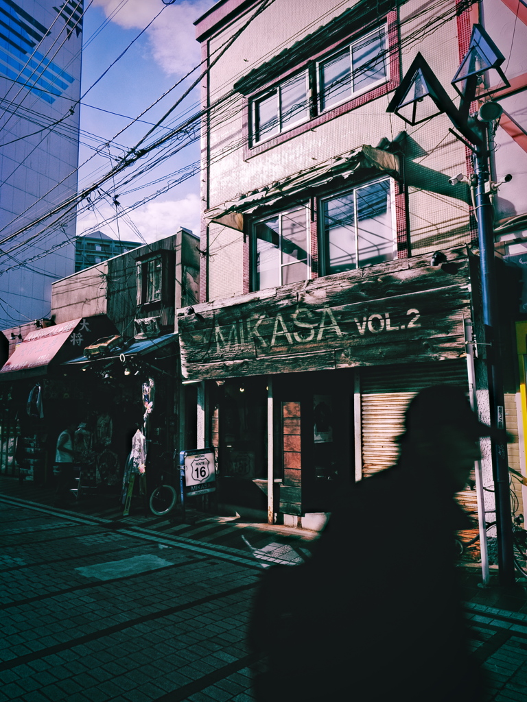 どぶ板通り　MIKASA