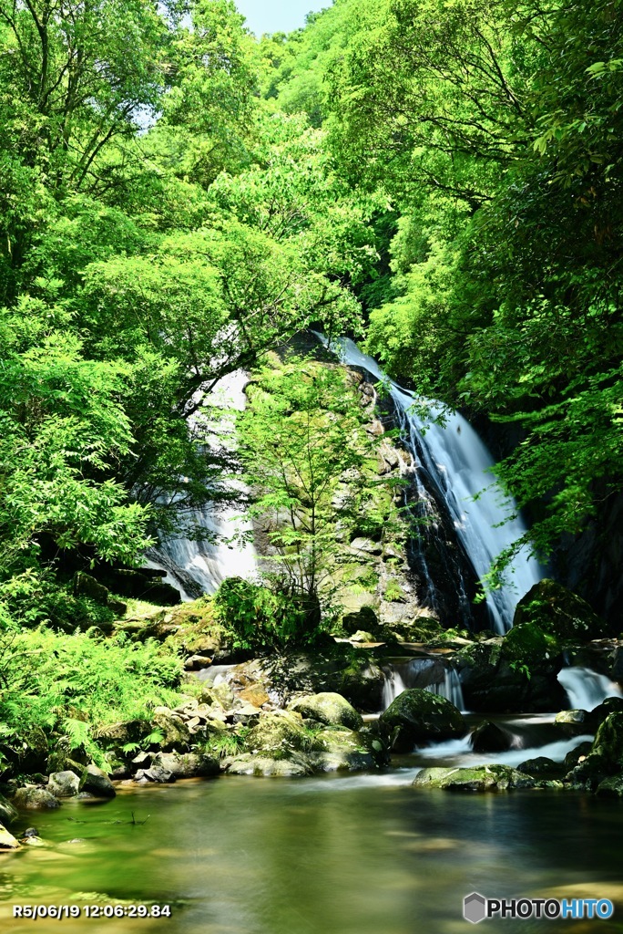 篠原夫婦(みょうと)滝