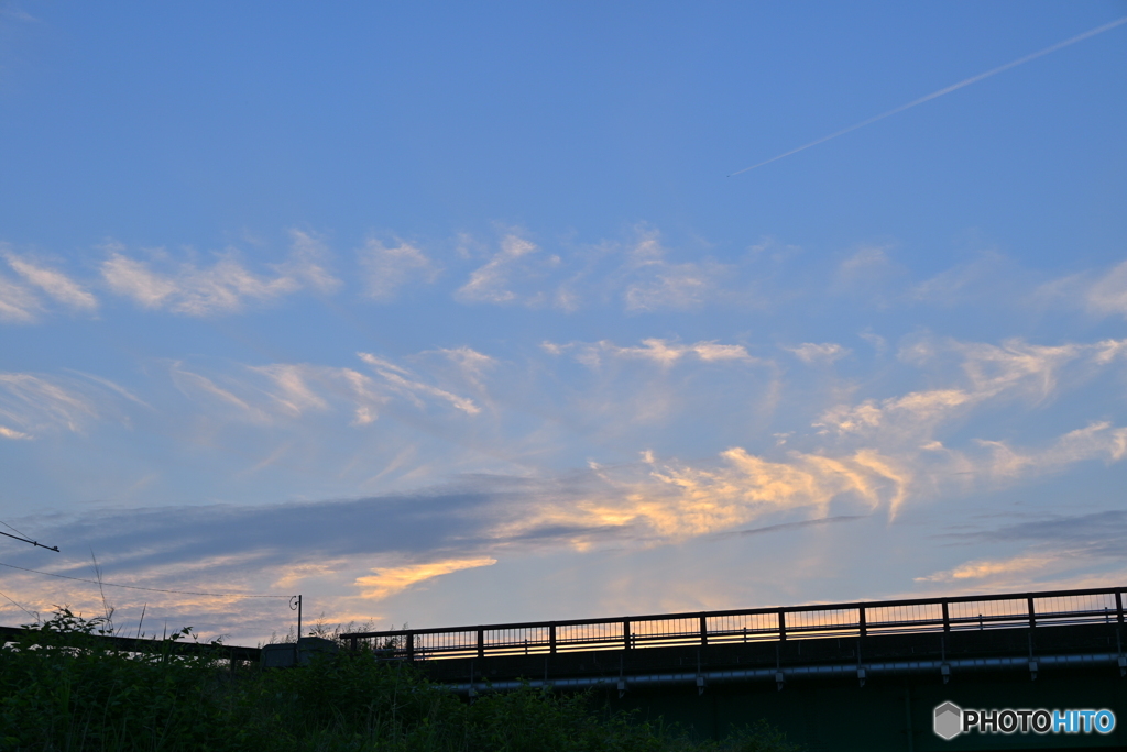 マジックアワーを期待させた空
