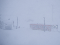 秋田内陸線　雪投げ