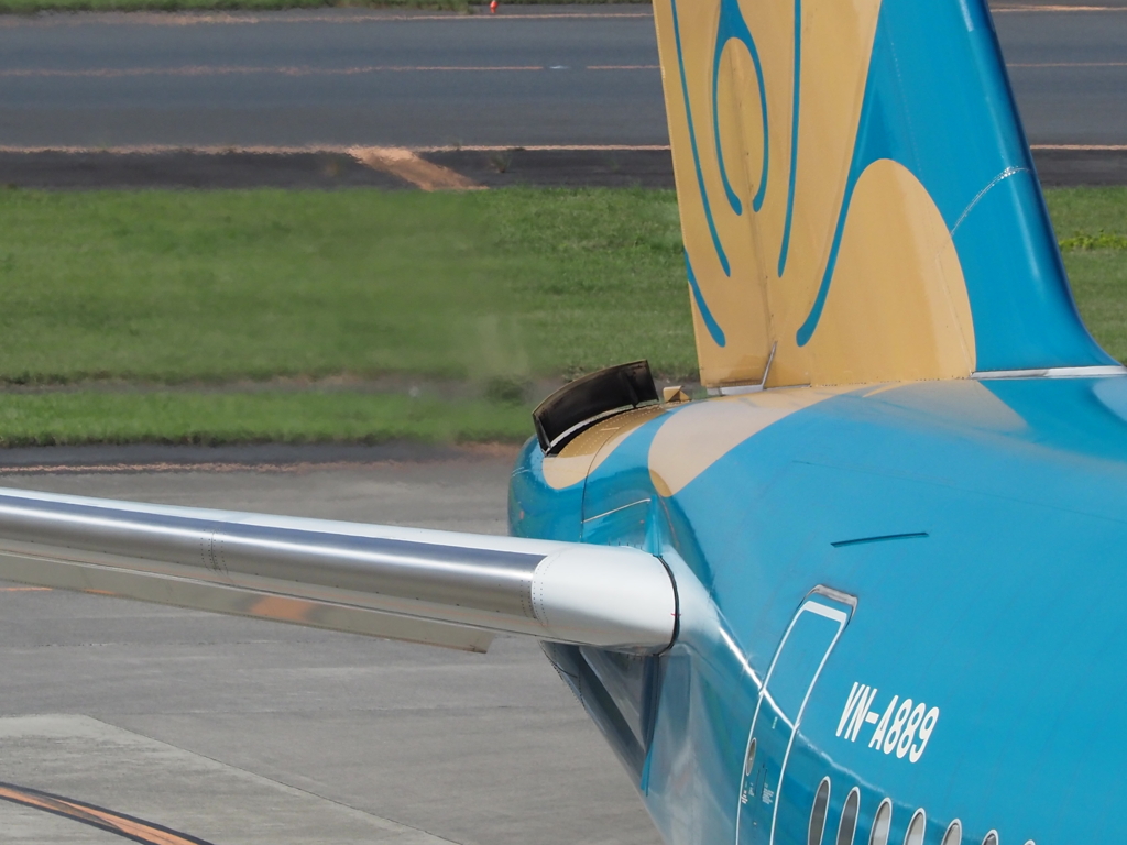 APU空気取入れ口