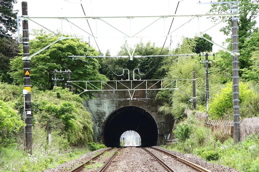 トンネル