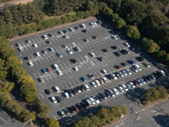 上から目線３　駐車場きれいに並ぶけど