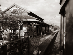終着駅（モノクロ）