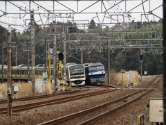 行く人来る人　あと総武線が来てくれれば