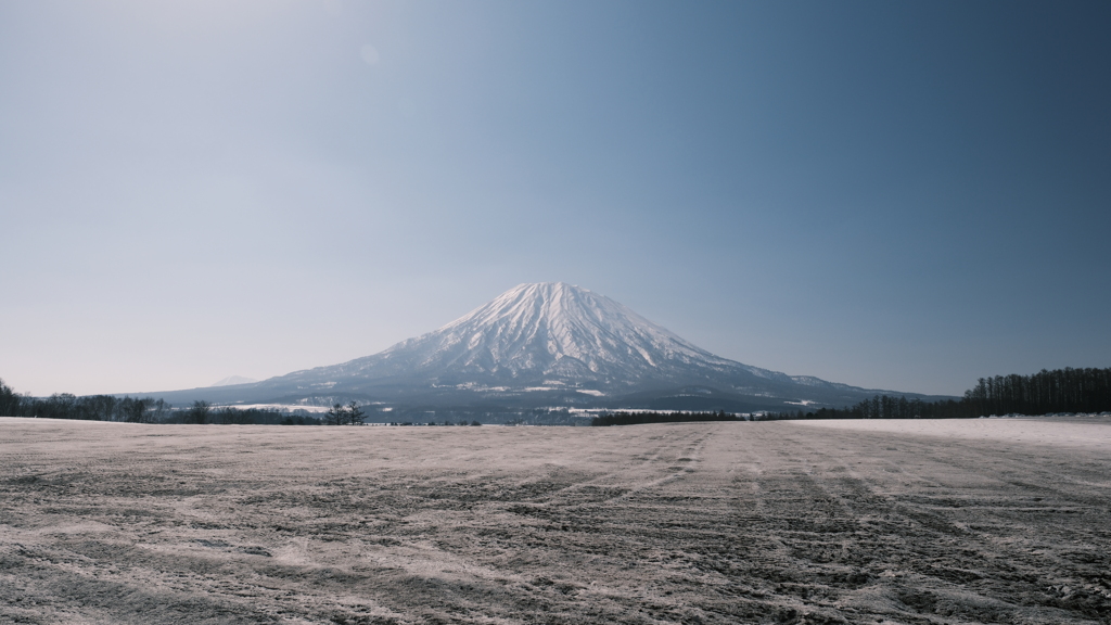 春近づく羊蹄山　その１