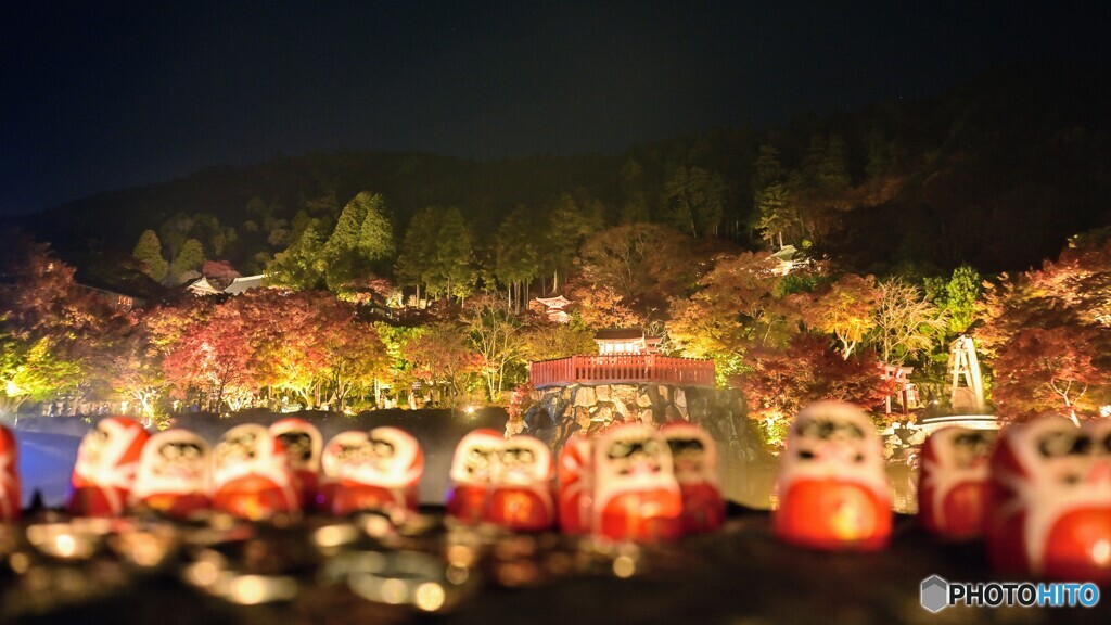 輝き纏う勝尾寺