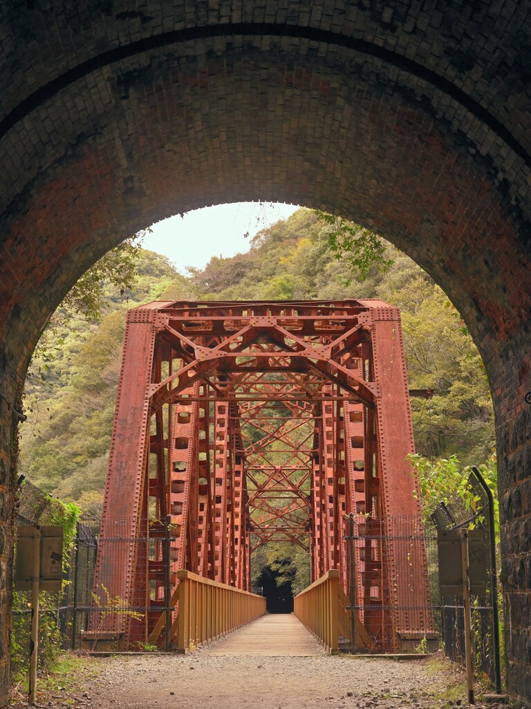 トンネルの先にあるもの