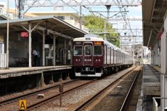 清荒神駅にて