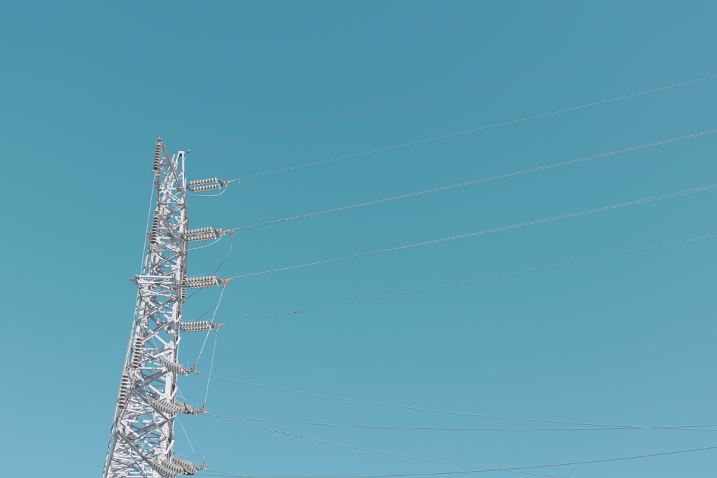 電線と空
