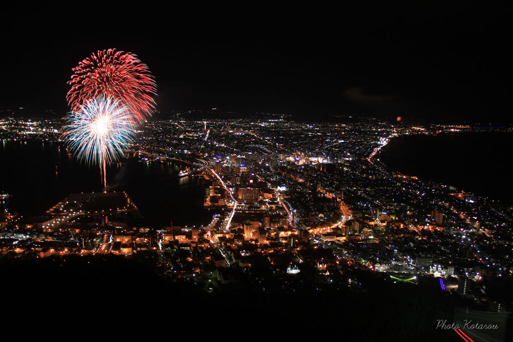 夜景と花火のコラボ