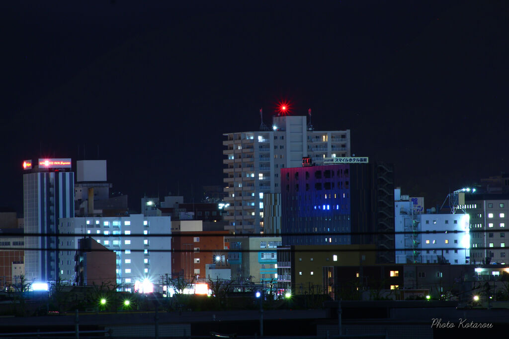 家の窓から見える夜景